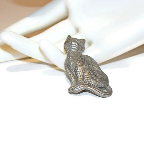 Pewter Cat Pin, REN Cat Brooch - Picture 3 of 5